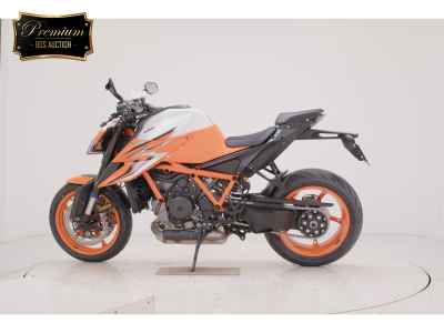 KTM 1290 Super Duke R 2023
