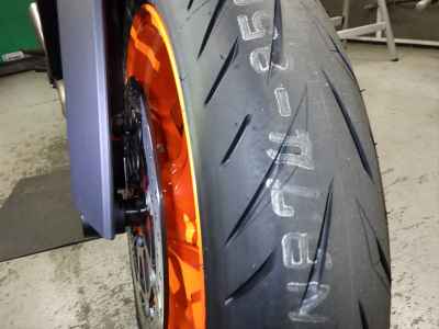 KTM 1290 Super Duke R 2023
