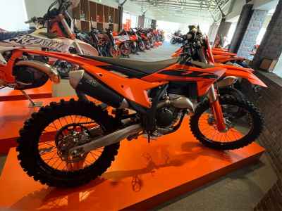KTM 250 SX-F 2025