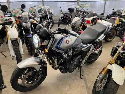 Honda CB1300SF 2023