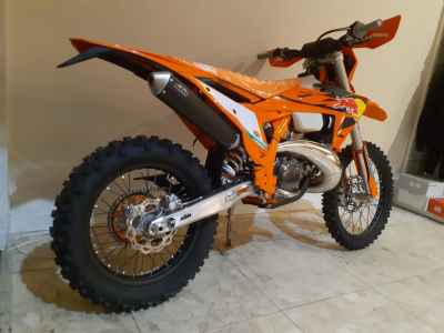 KTM 125 Duke 2025