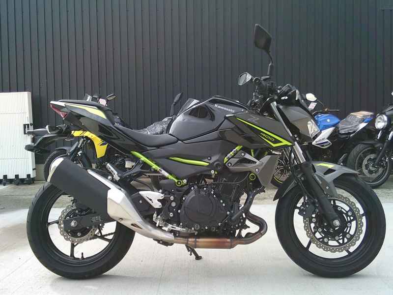 Kawasaki Z400 2022