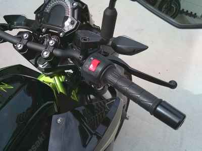 Kawasaki Z400 2022