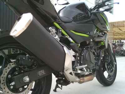 Kawasaki Z400 2022