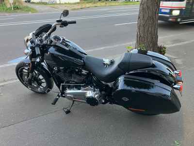 Harley-Davidson Sport Glide FLSB1750 2025