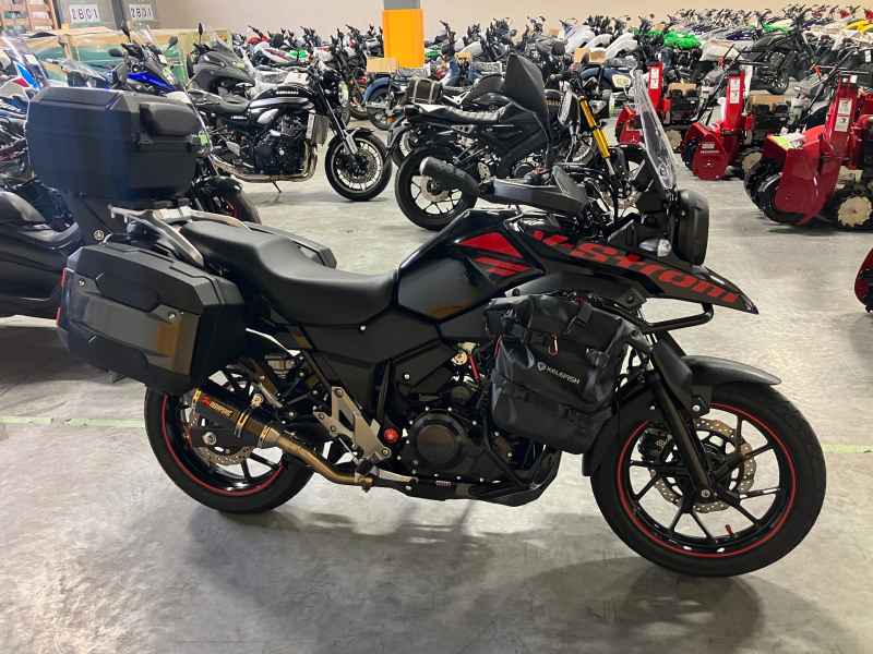 Suzuki GSR250