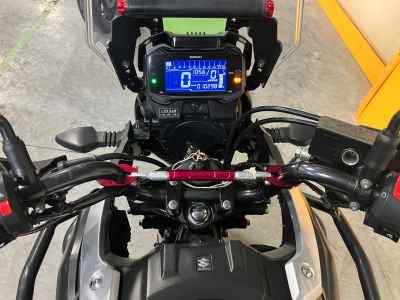 Suzuki GSR250