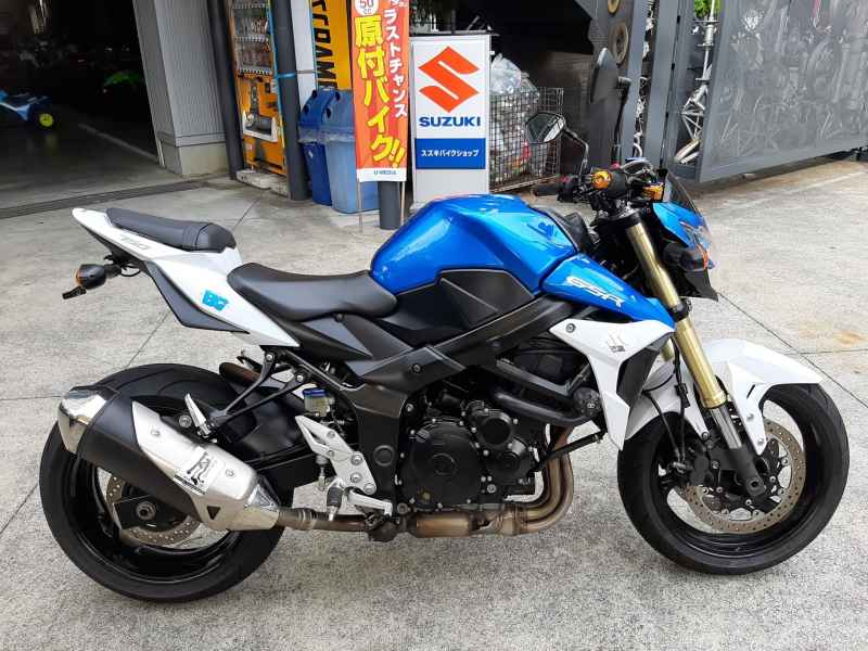 Suzuki  2013