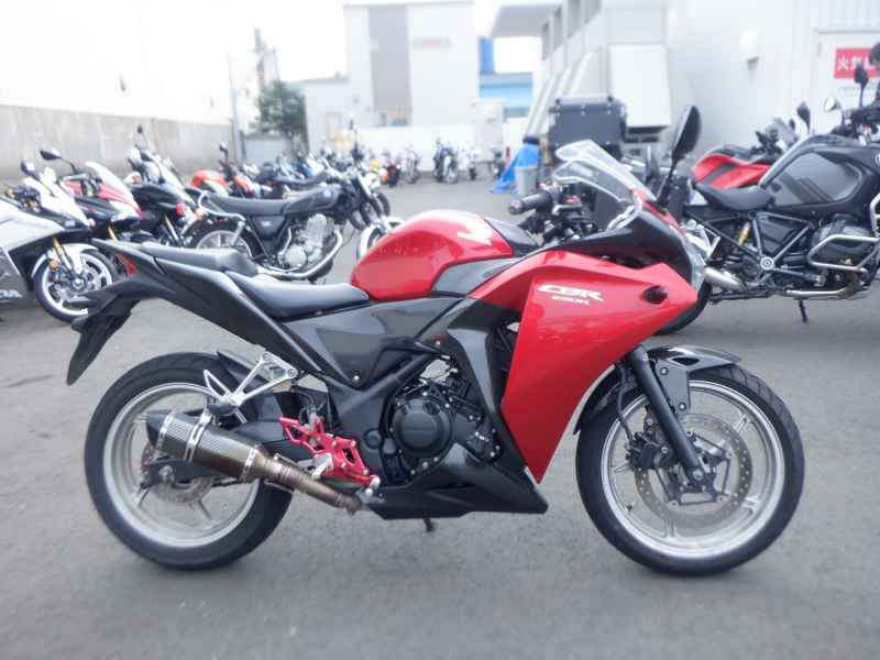 Honda CBR250R 2011
