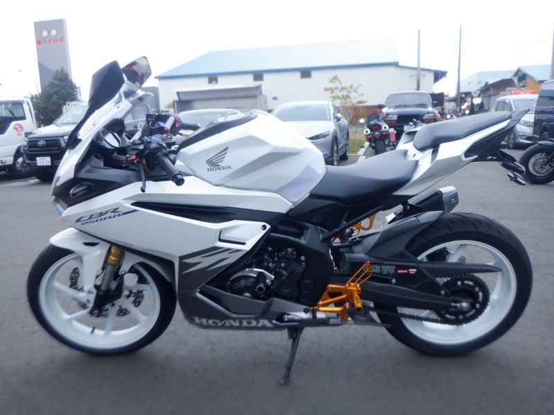 Honda CBR250RR 2023
