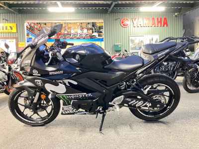 Yamaha YZF-R25 2020