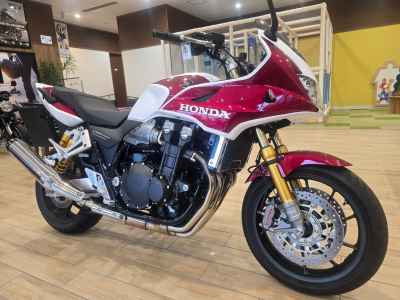 Honda CB1300SF 2025