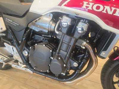Honda CB1300SF 2025