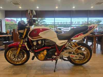 Honda CB1300SF 2023