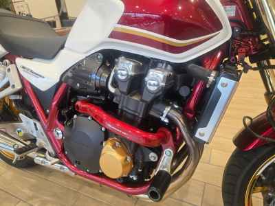 Honda CB1300SF 2023