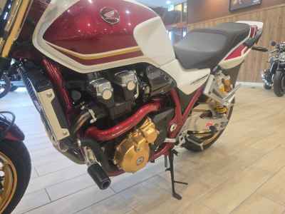 Honda CB1300SF 2023
