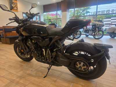 Honda CB1000R 2023
