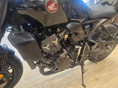 Honda CB1000R 2023