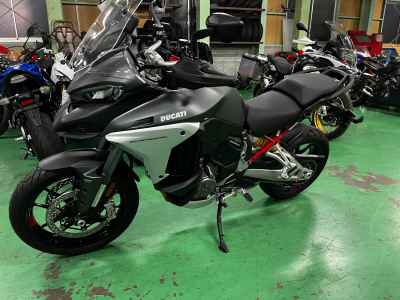 Ducati Multistrada V4 2025