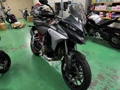 Ducati Multistrada V4 2025