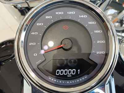 Harley-Davidson FLFB 2025