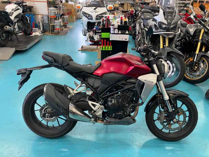 Honda CB250R 2018