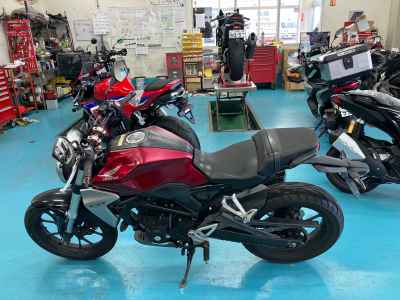 Honda CB250R 2018