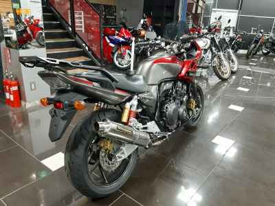 Honda CB400SFV 2018