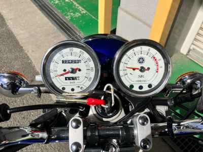 Yamaha SR400 2022