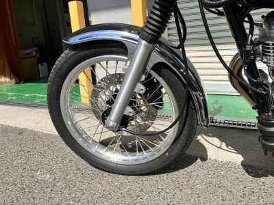 Yamaha SR400 2022