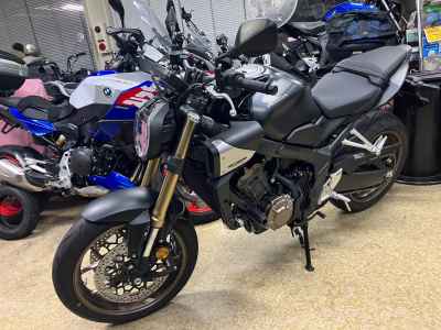 Honda CB650R 2025