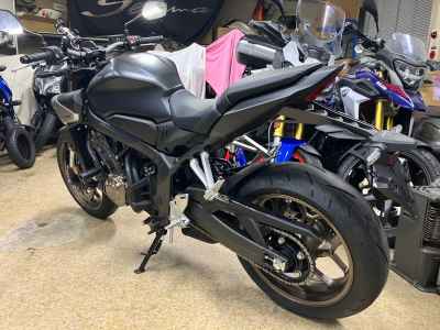 Honda CB650R 2025