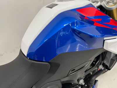 BMW F900R 2025