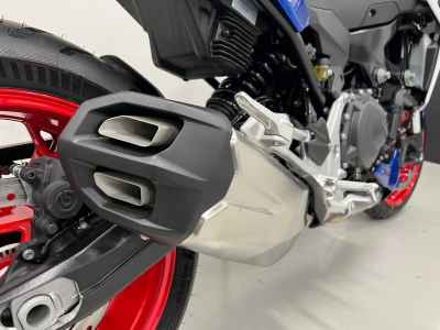 BMW F900R 2025