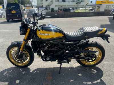 Kawasaki Z900RS SE 2024
