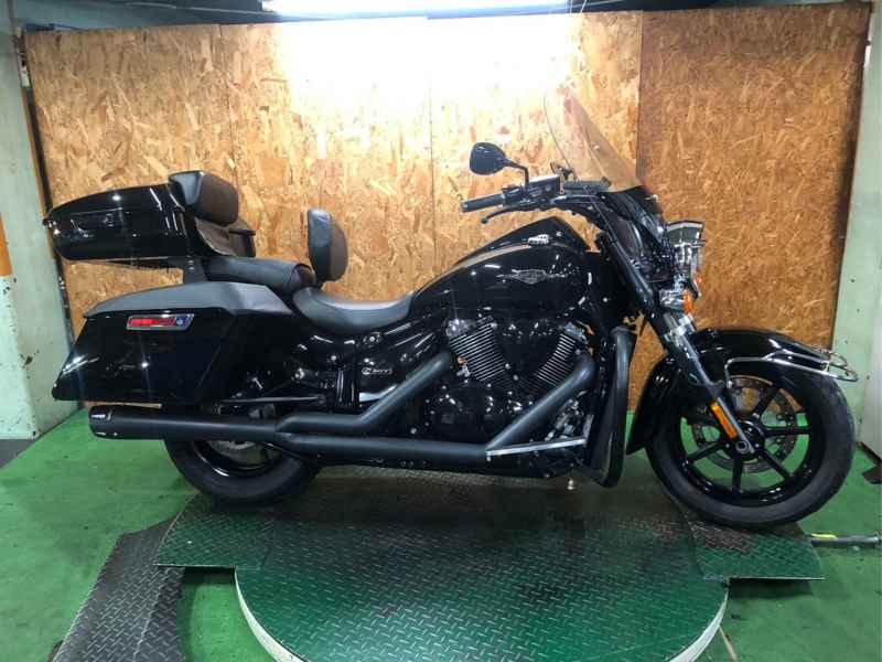 Suzuki Boulevard C90T 2019
