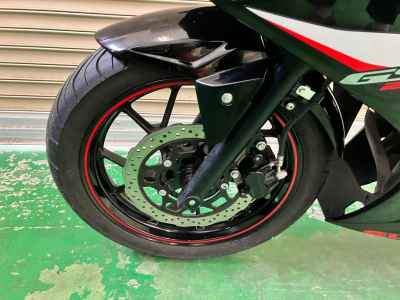 Suzuki GSX250R
