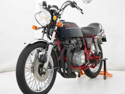 Honda CB400F 2021
