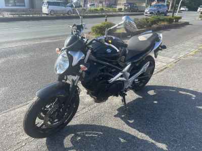 Suzuki Gladius SFV400 2010