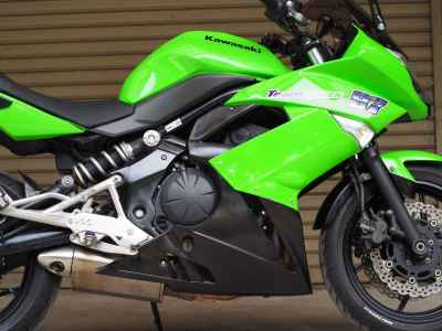 Kawasaki Ninja 400R 2011