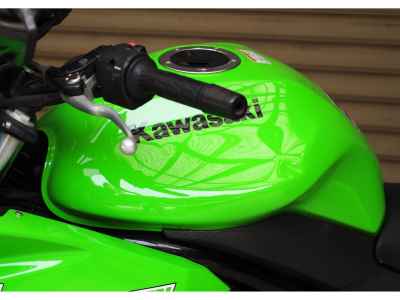 Kawasaki Ninja 400R 2011