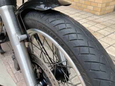 Yamaha SR400 2020