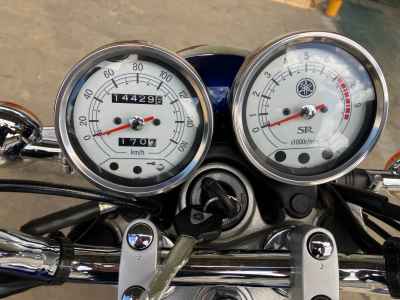 Yamaha SR400 2021