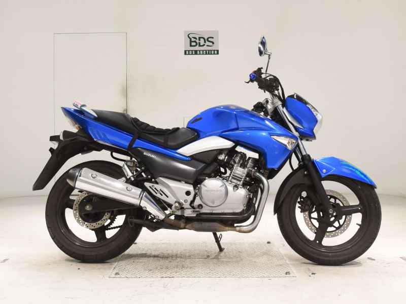 Suzuki GSR250