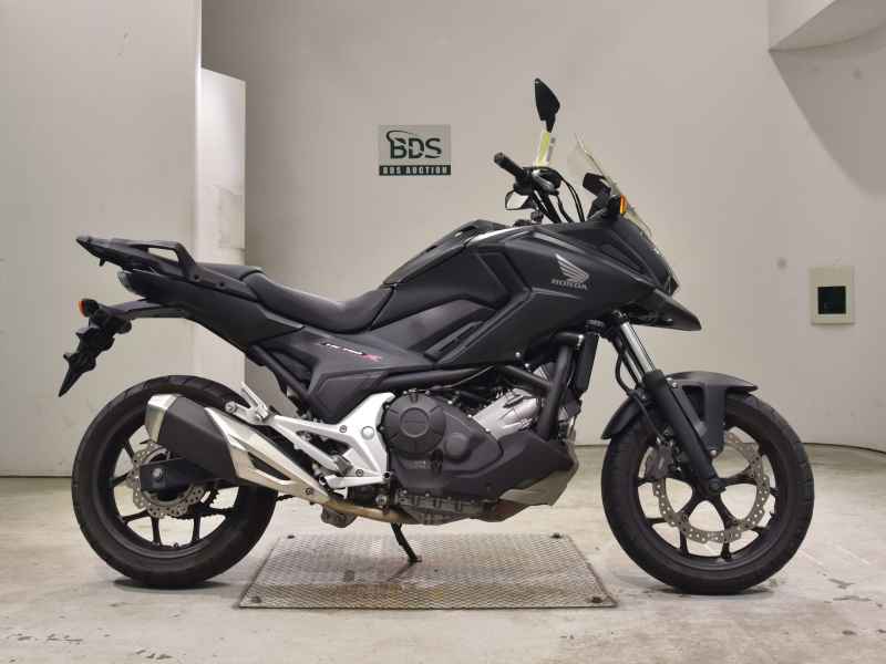 Honda NC750X 2016