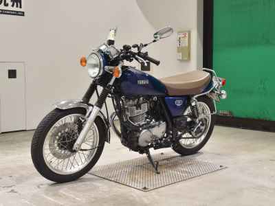 Yamaha SR400 2021