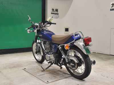 Yamaha SR400 2021