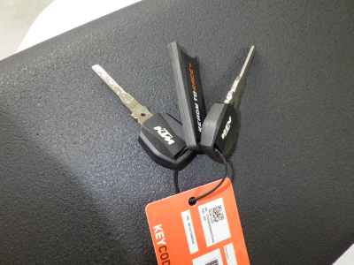 KTM 890 SMT 2025
