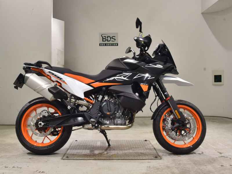 KTM 890 SMT 2025