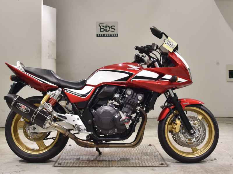 Honda CB400 Super Boldor 2013